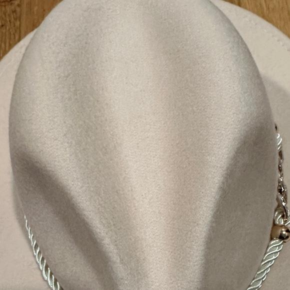 Amazon | Elegant blush pink Fedora Hat with Chain Detail - Picture 11 of 14